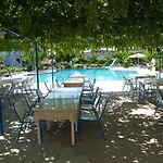 Garden Hotel