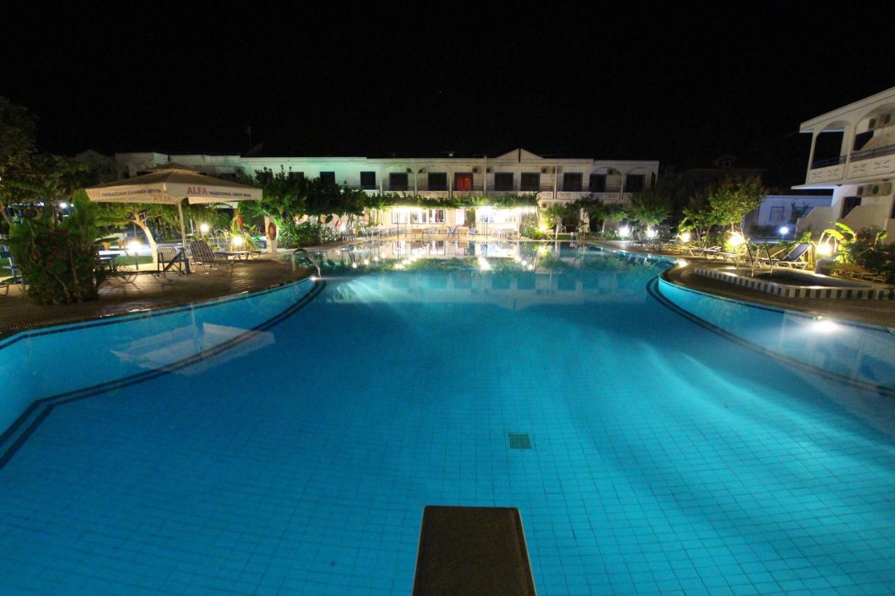 Garden Hotel 2*